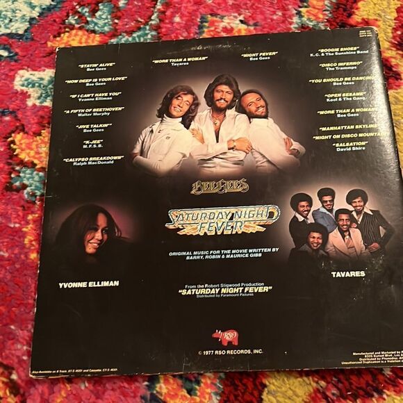SATURDAY NIGHT FEVER - THE ORIGINAL MOVIE SOUND TRACK - VINYL LP RECORD - 1977 - Picture 2 of 13